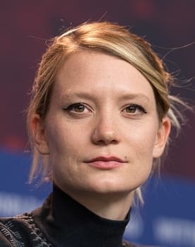 Mia Wasikowska