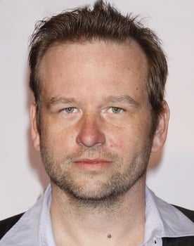 Dallas Roberts