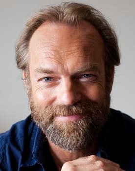 Hugo Weaving