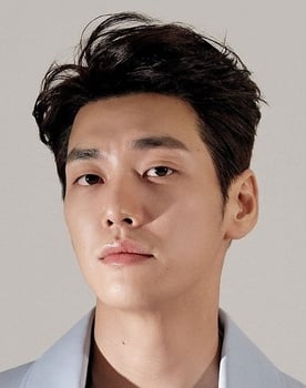 Kim Young-kwang