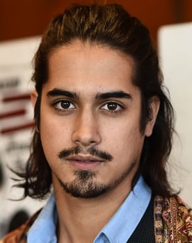 Avan Jogia