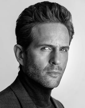 Glenn Howerton