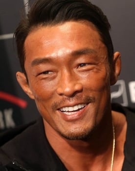 Yoshihiro Akiyama