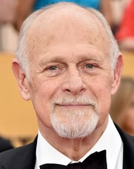 Gerald McRaney