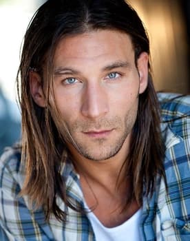 Zach McGowan